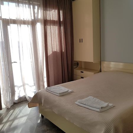 Apartament Gia Batumi Exterior photo